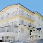 Lagomaggio Hotel *