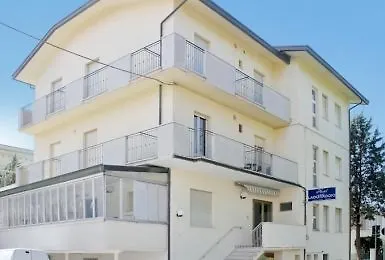 호텔 Lagomaggio *