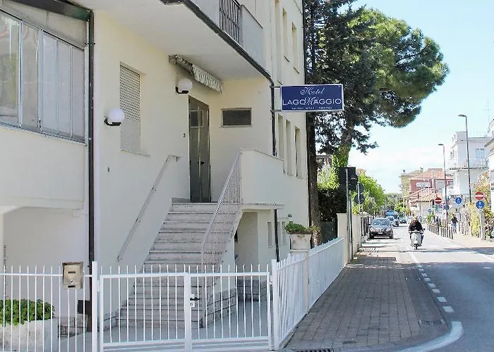 拉格马奇奥酒店 *