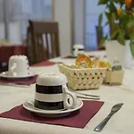 Lagomaggio Hotel
